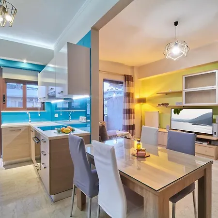 Modern Apartment *